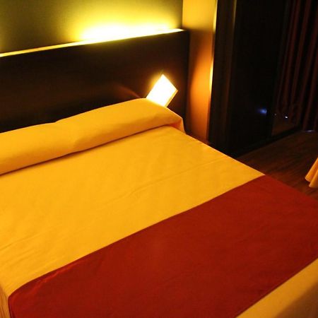Hostal Royal Almorox Esterno foto
