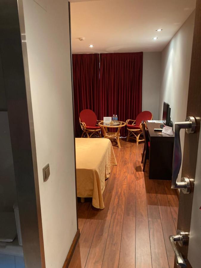 Hostal Royal Almorox Esterno foto