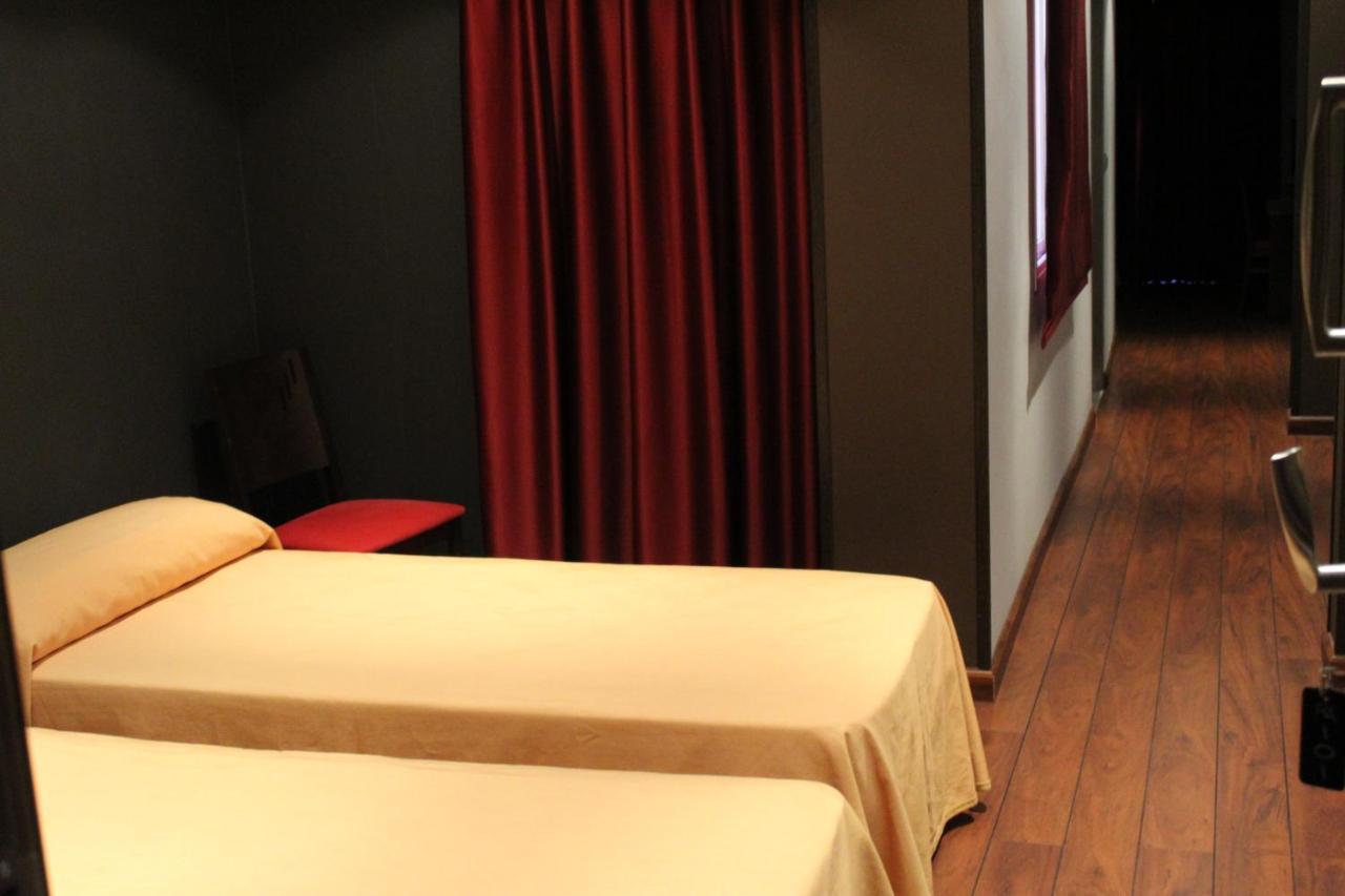 Hostal Royal Almorox Esterno foto