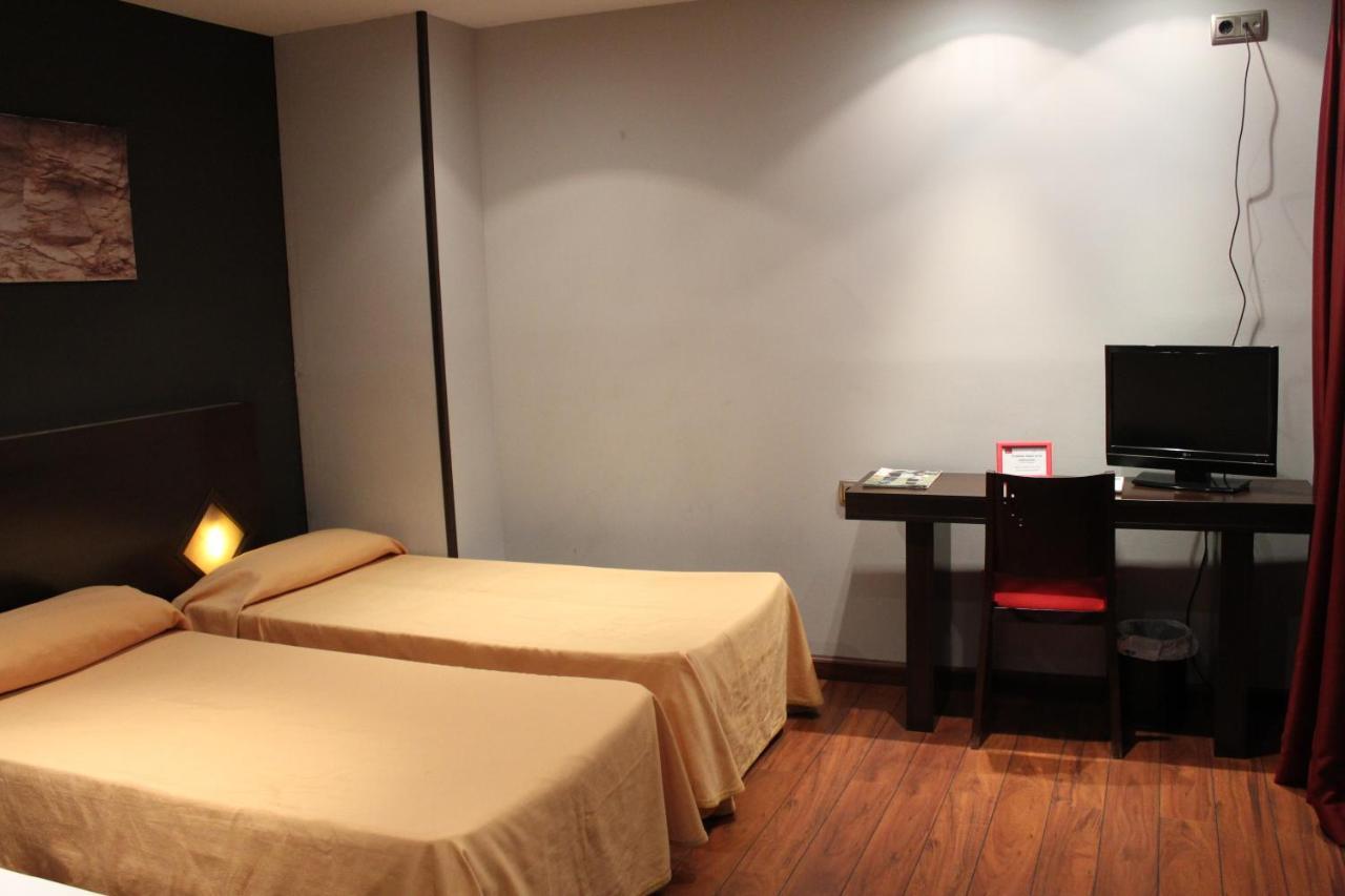 Hostal Royal Almorox Esterno foto